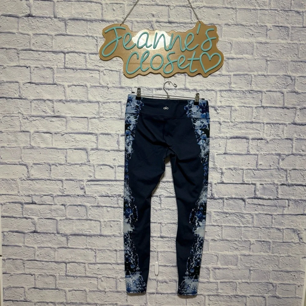 Alo Yoga Airbrush Leggings in Dark Crystal Navy blue
